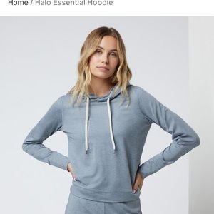 NWT Vuori Halo Essential Hoodie Black Size M